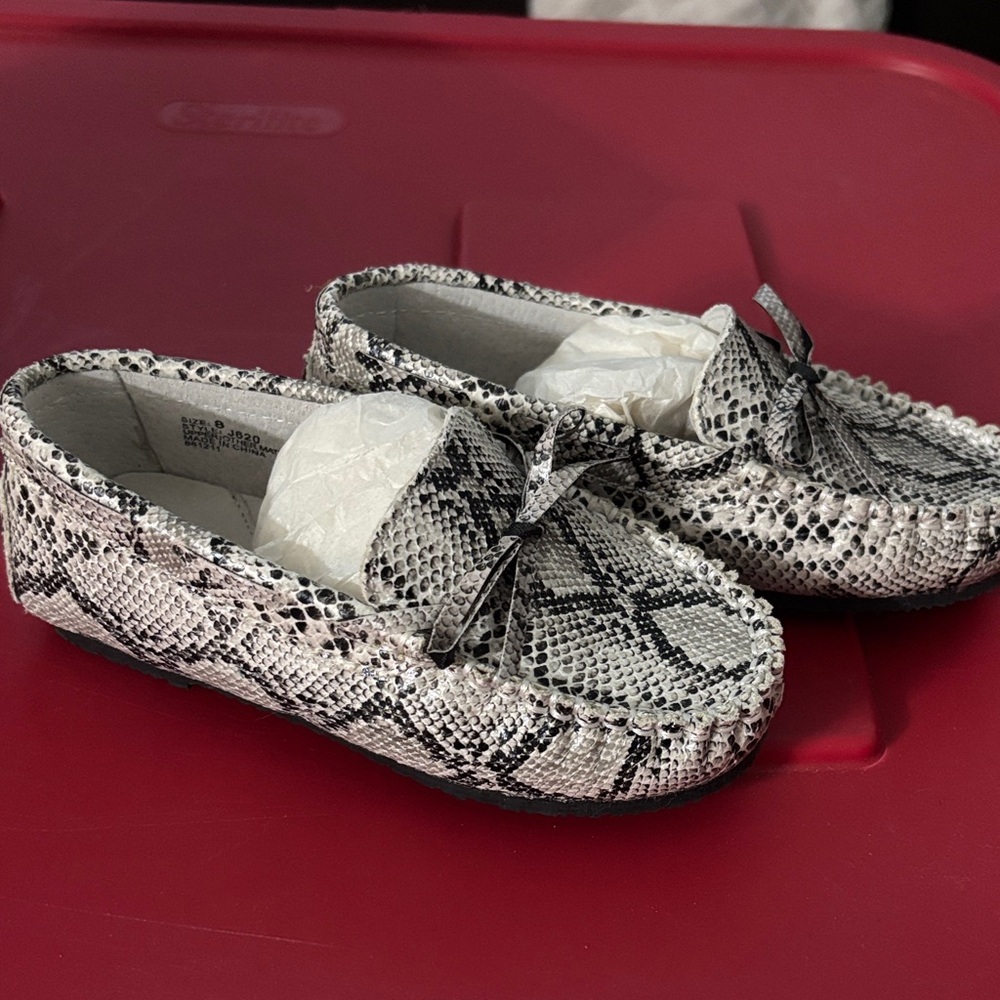Snake Print Moccasin Loafers - Neutral Black & White